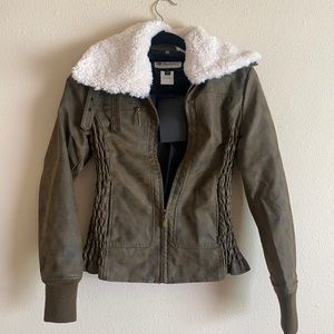 Removable fur faux leather jacket